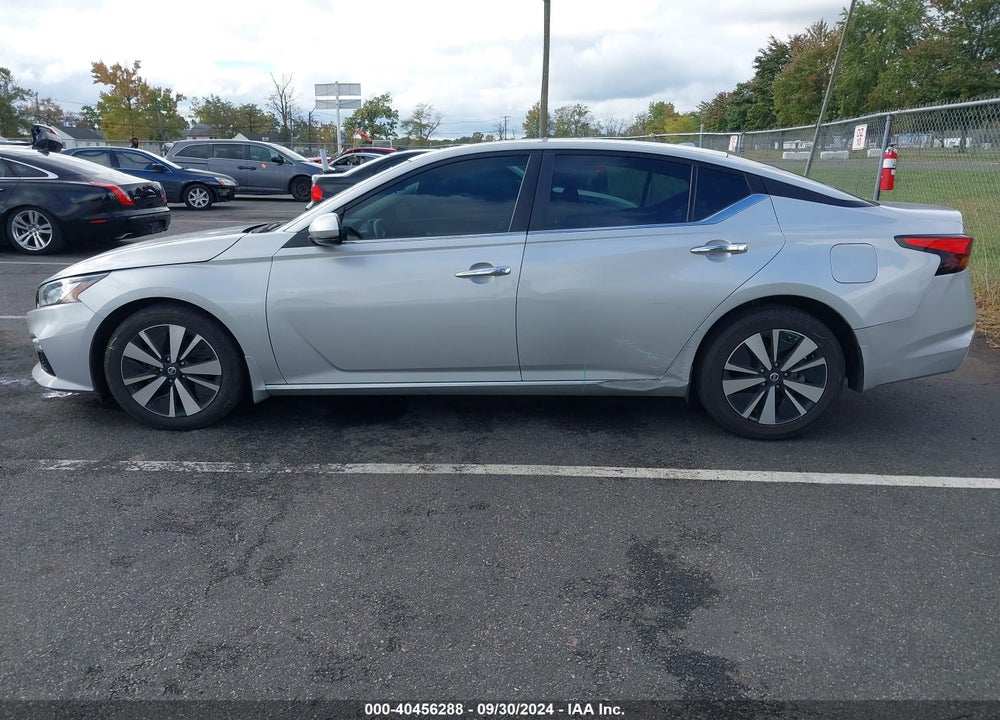 2022 NISSAN ALTIMA SV FWD VIN: 1N4BL4DV3NN313203