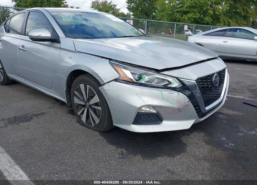 2022 NISSAN ALTIMA SV FWD VIN: 1N4BL4DV3NN313203