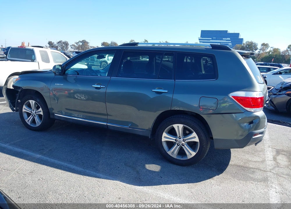 2013 TOYOTA HIGHLANDER LIMITED V6 VIN: 5TDYK3EH1DS135357
