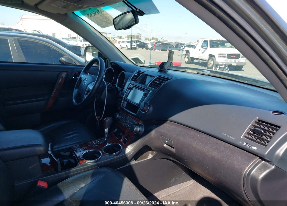 2013 TOYOTA HIGHLANDER LIMITED V6 VIN: 5TDYK3EH1DS135357