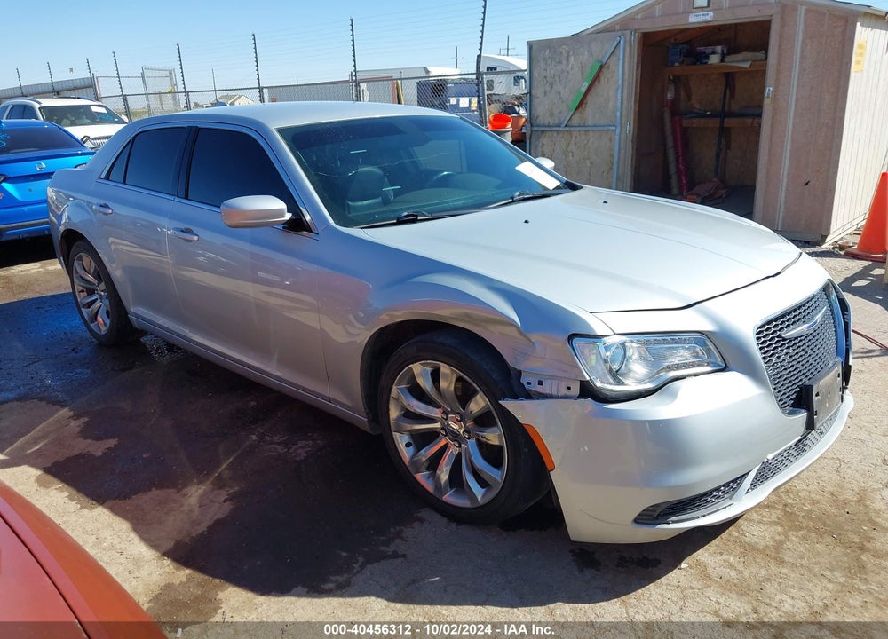 2019 CHRYSLER 300 TOURING L VIN: 2C3CCAAG4KH666318