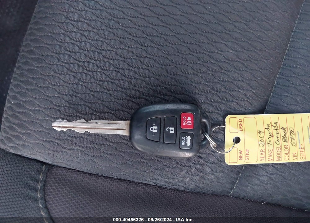 2019 TOYOTA COROLLA LE VIN: 5YFBURHE7KP935770