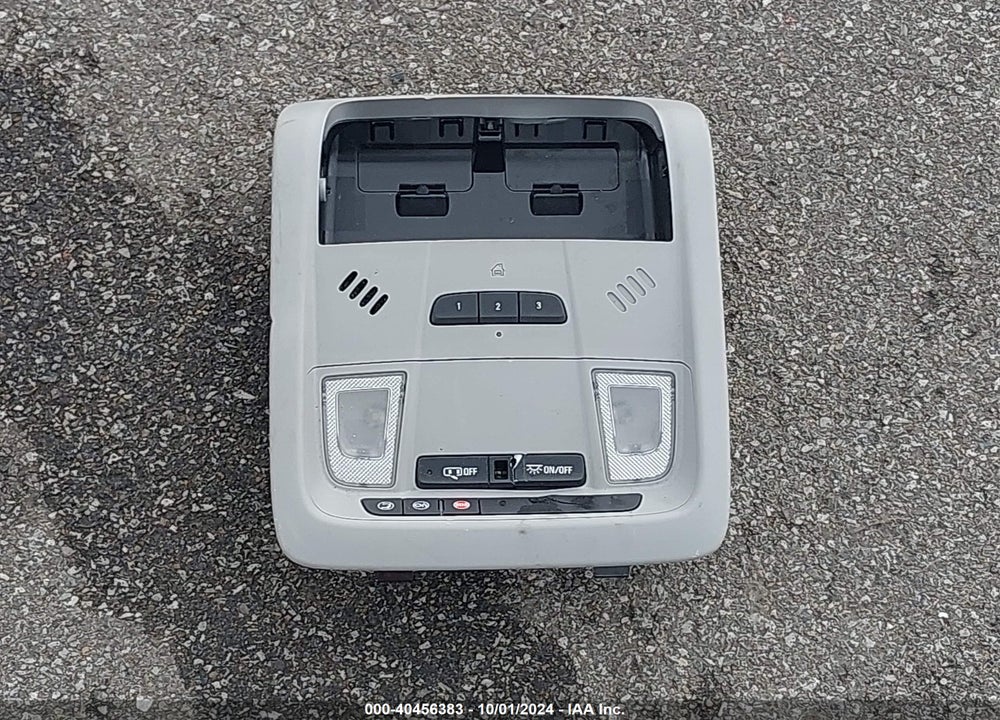 2018 CHEVROLET EQUINOX LT VIN: 2GNAXSEVXJ6261359