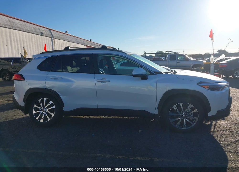 2023 TOYOTA COROLLA CROSS XLE VIN: 7MUDAABGXPV074862
