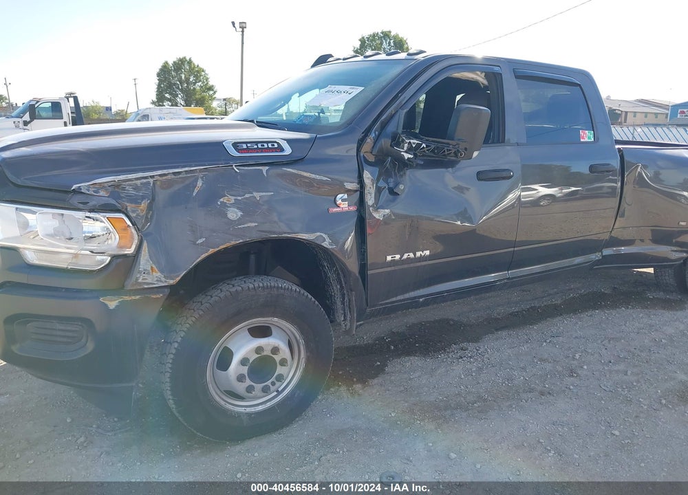 2022 RAM 3500 TRADESMAN  4X4 8' BOX VIN: 3C63RRGLXNG379297