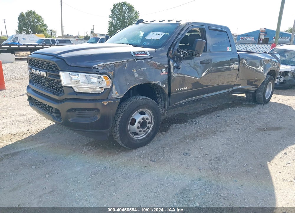 2022 RAM 3500 TRADESMAN  4X4 8' BOX VIN: 3C63RRGLXNG379297