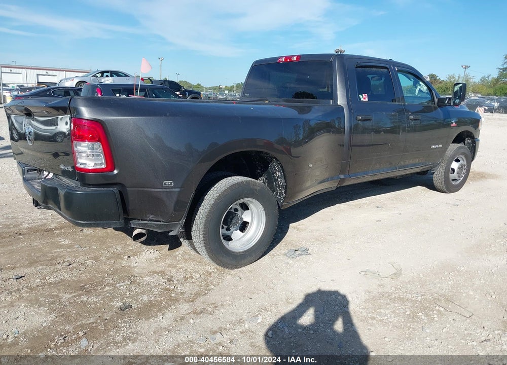 2022 RAM 3500 TRADESMAN  4X4 8' BOX VIN: 3C63RRGLXNG379297