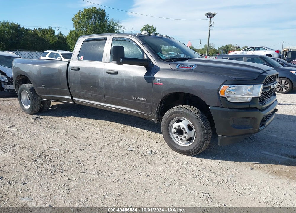 2022 RAM 3500 TRADESMAN  4X4 8' BOX VIN: 3C63RRGLXNG379297