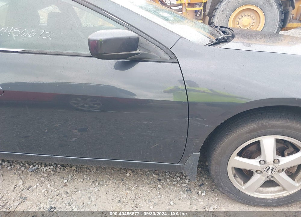 2005 HONDA ACCORD 2.4 EX VIN: 1HGCM72725A001626
