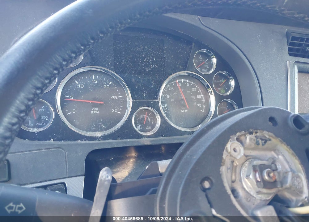 2020 KENWORTH T880 VIN: 1NKZX4TX7LJ305866
