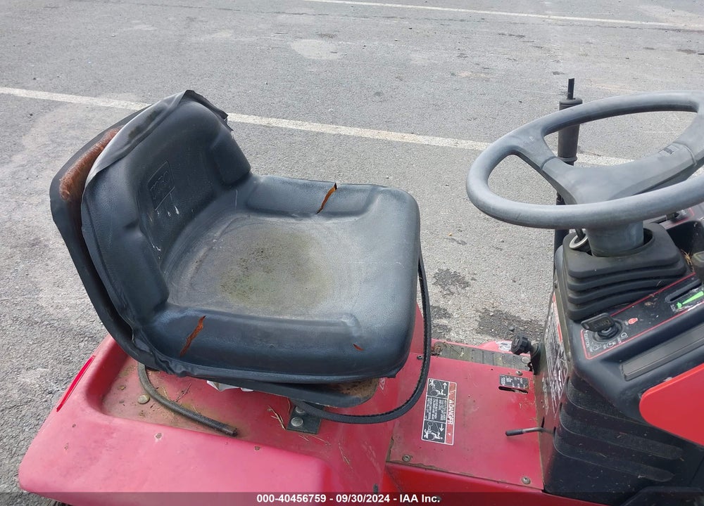 1995 TORO 72046 VIN: 7900506