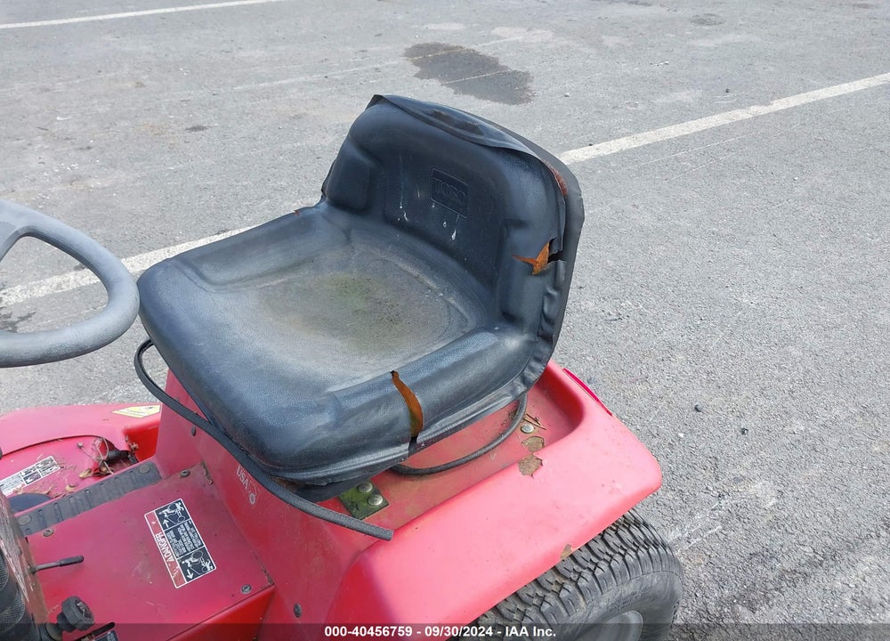 1995 TORO 72046 VIN: 7900506