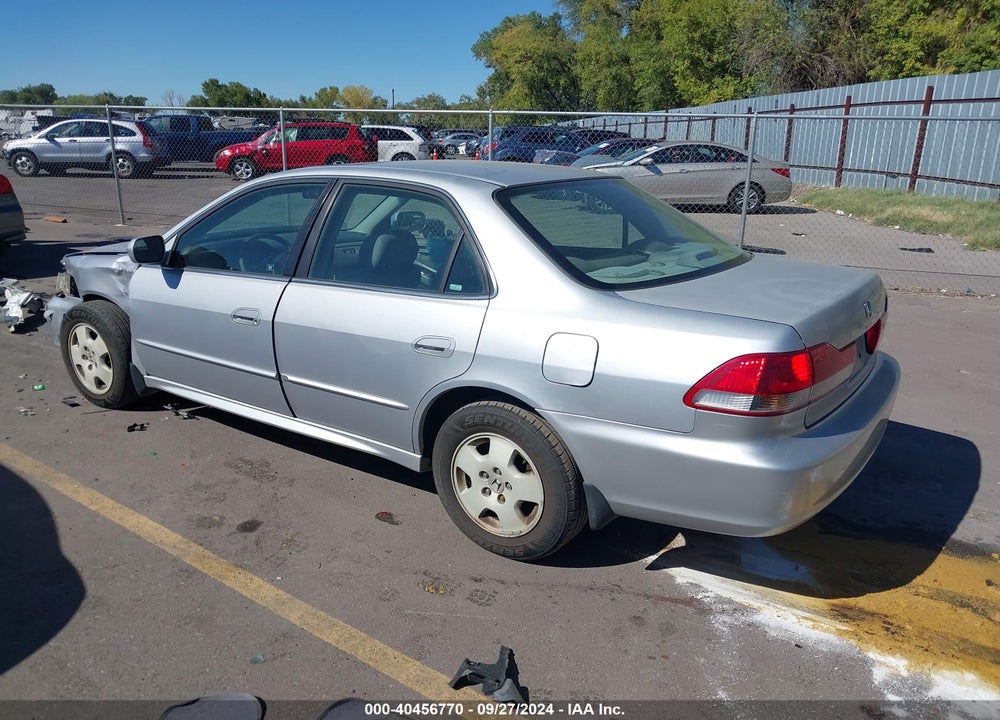 2001 HONDA ACCORD 3.0 EX VIN: 1HGCG16501A061170