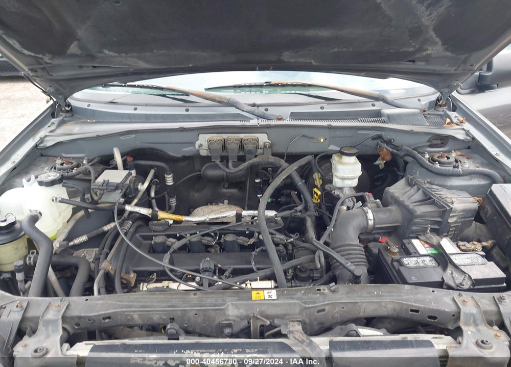2005 FORD ESCAPE XLS VIN: 1FMYU02Z85KA01648