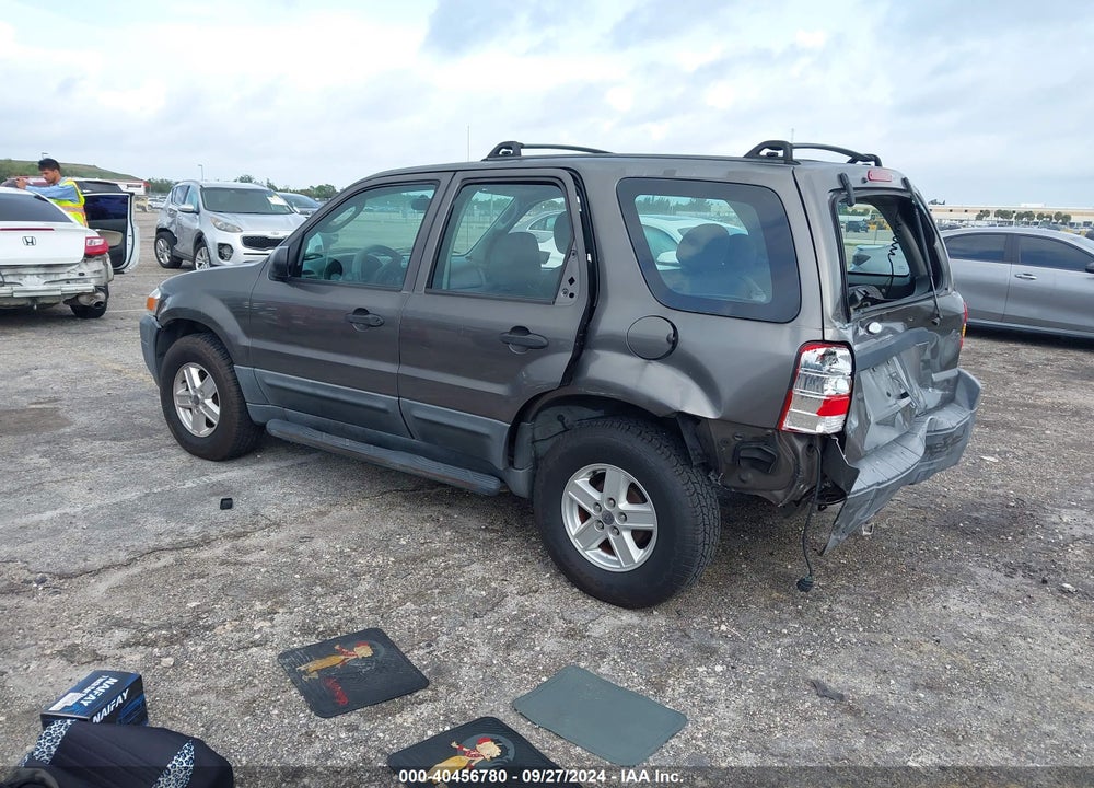 2005 FORD ESCAPE XLS VIN: 1FMYU02Z85KA01648