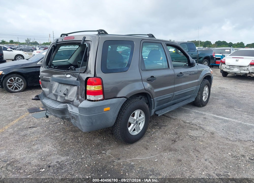 2005 FORD ESCAPE XLS VIN: 1FMYU02Z85KA01648