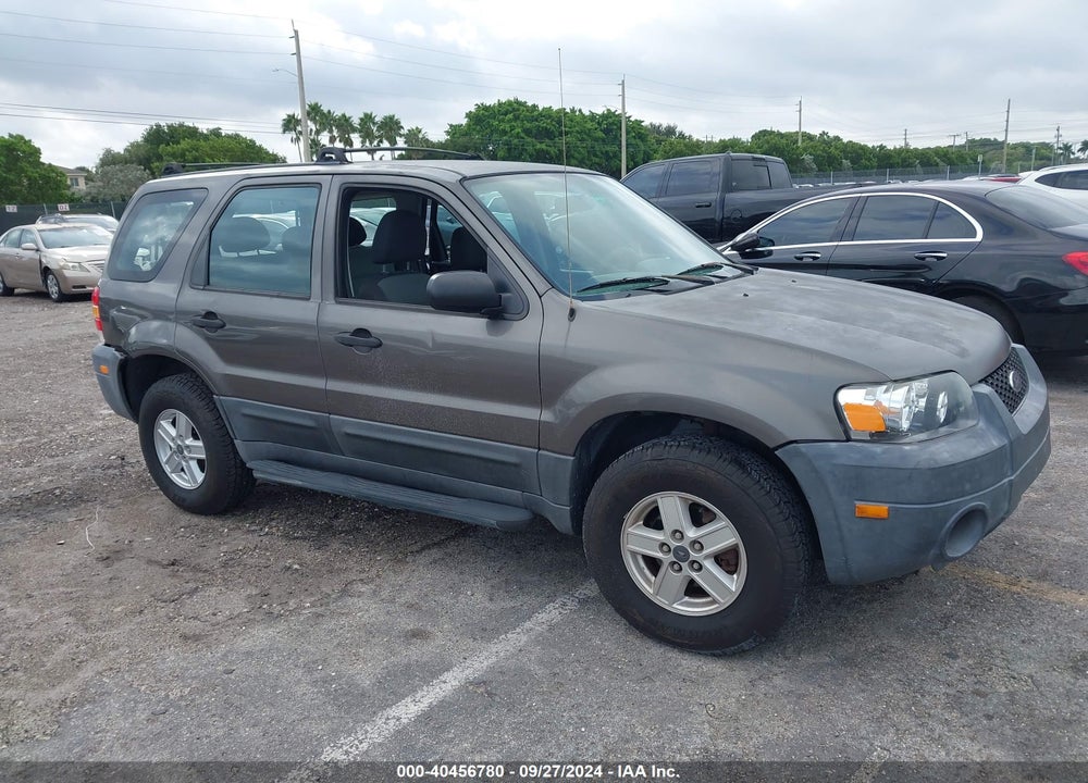 2005 FORD ESCAPE XLS VIN: 1FMYU02Z85KA01648