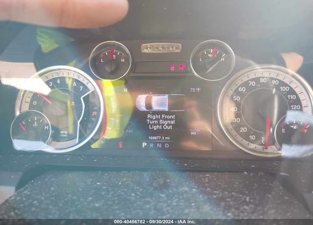 2016 RAM 1500 VIN: 1C6RR6LG5GS404474
