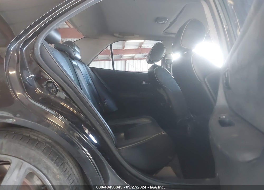 2003 LEXUS IS 300 VIN: JTHBD192830070887