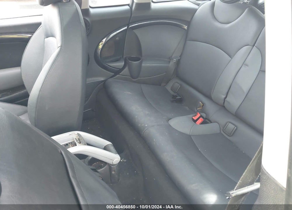 2010 MINI COOPER S CLUBMAN VIN: WMWMM3C52ATP94088