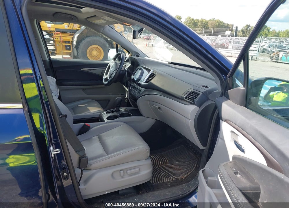 2017 HONDA PILOT EX-L VIN: 5FNYF6H53HB089905