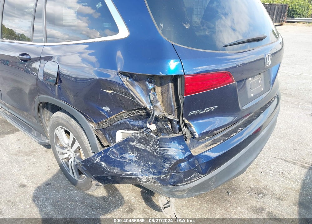 2017 HONDA PILOT EX-L VIN: 5FNYF6H53HB089905