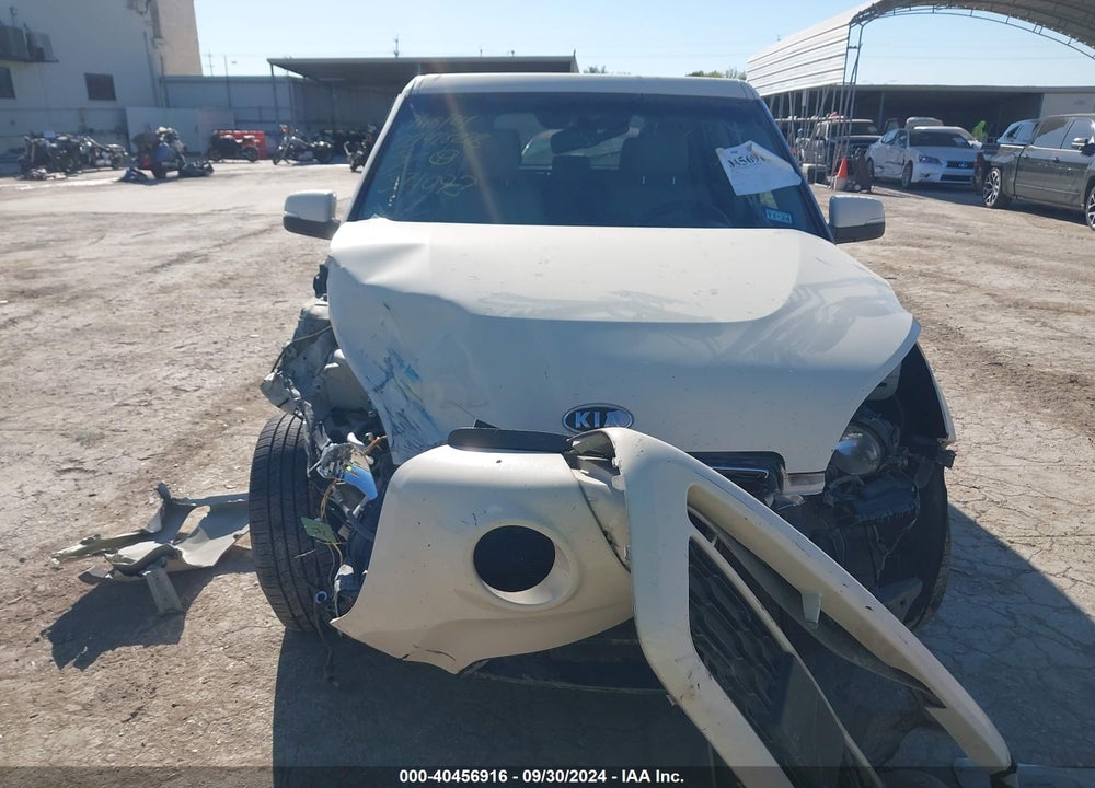 2012 KIA SOUL VIN: KNDJT2A63C7371093