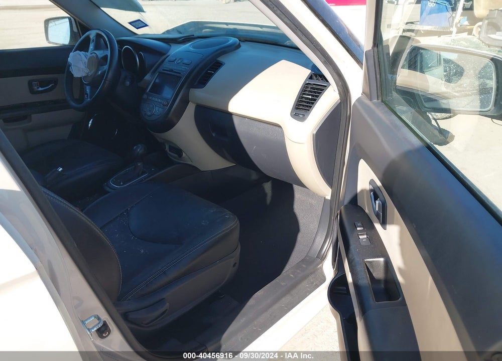2012 KIA SOUL VIN: KNDJT2A63C7371093