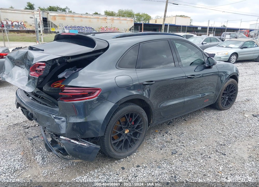 2018 PORSCHE MACAN GTS VIN: WP1AG2A54JLB65277