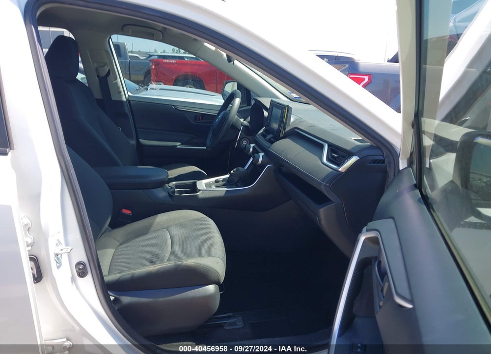 2021 TOYOTA RAV4 HYBRID LE VIN: JTMLWRFV1MD120360