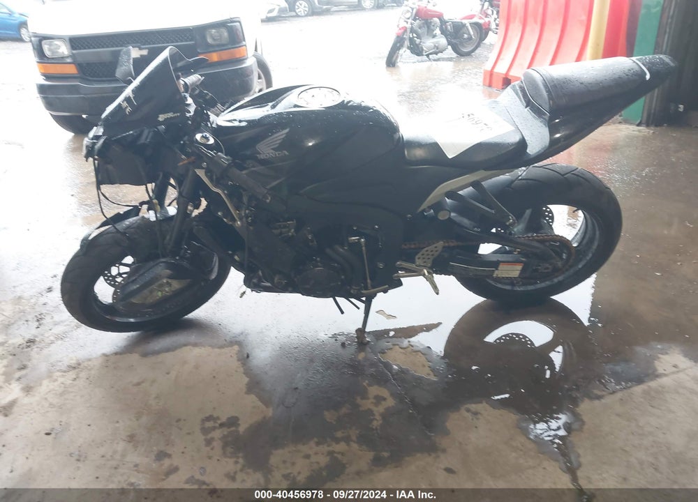 2009 HONDA CBR600 RR VIN: JH2PC40029K204675