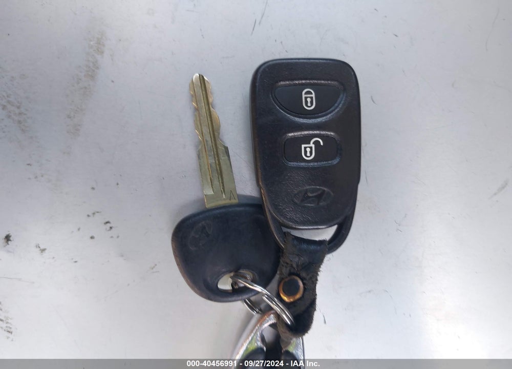 2010 HYUNDAI ACCENT GLS VIN: KMHCN4AC0AU480190