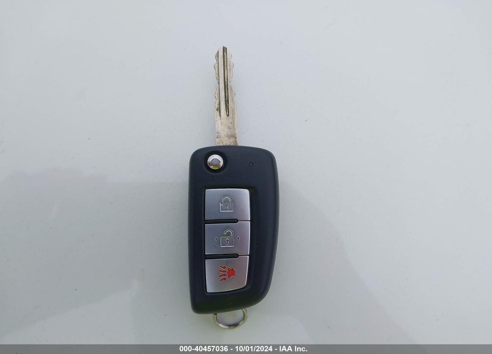 2014 NISSAN ROGUE S VIN: 5N1AT2ML5EC796077