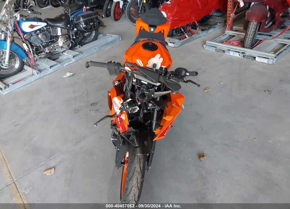 2024 KTM 390 RC VIN: MD2JYJ408RN207355