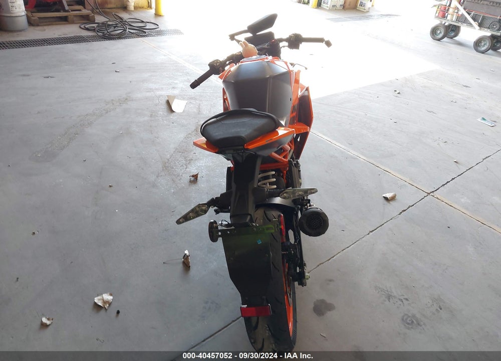 2024 KTM 390 RC VIN: MD2JYJ408RN207355