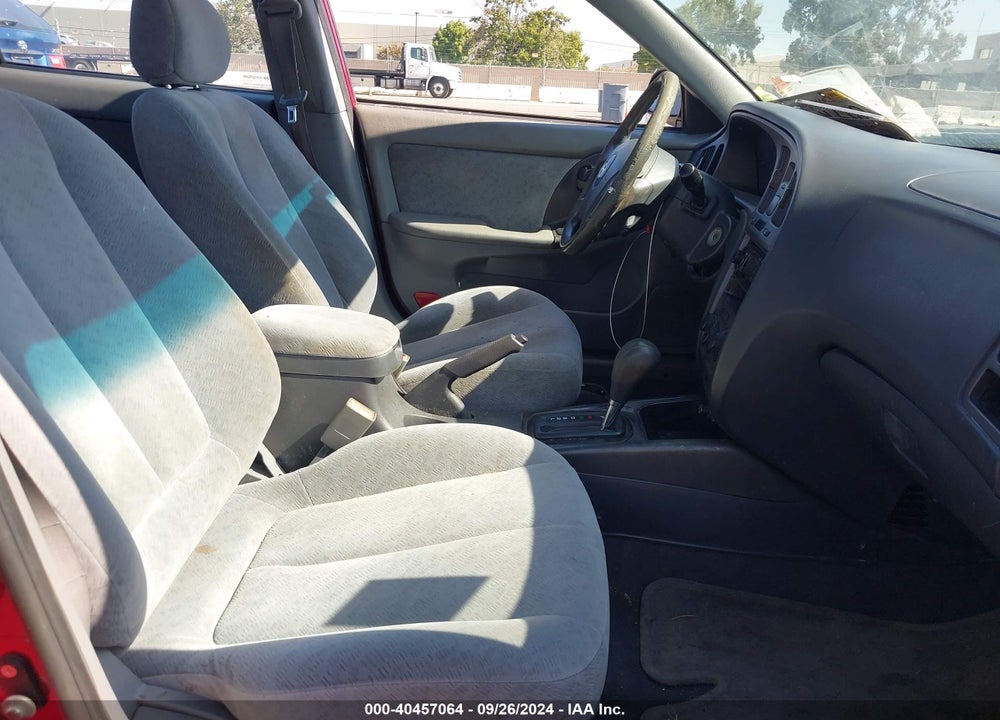 2006 HYUNDAI ELANTRA GLS/LIMITED VIN: KMHDN46D56U235611