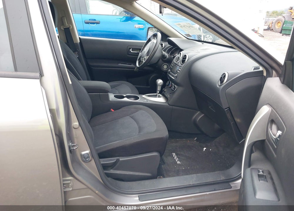 2014 NISSAN ROGUE SELECT S VIN: JN8AS5MV2EW203546