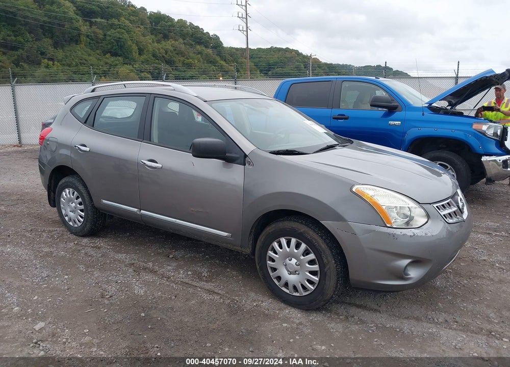 2014 NISSAN ROGUE SELECT S VIN: JN8AS5MV2EW203546