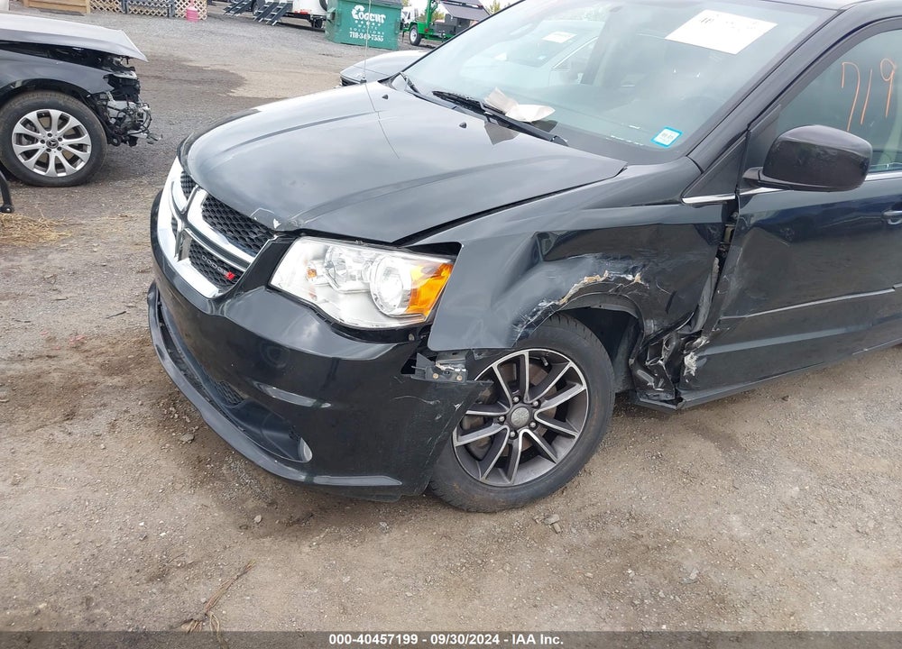 2017 DODGE GRAND CARAVAN SXT VIN: 2C4RDGCG2HR858763