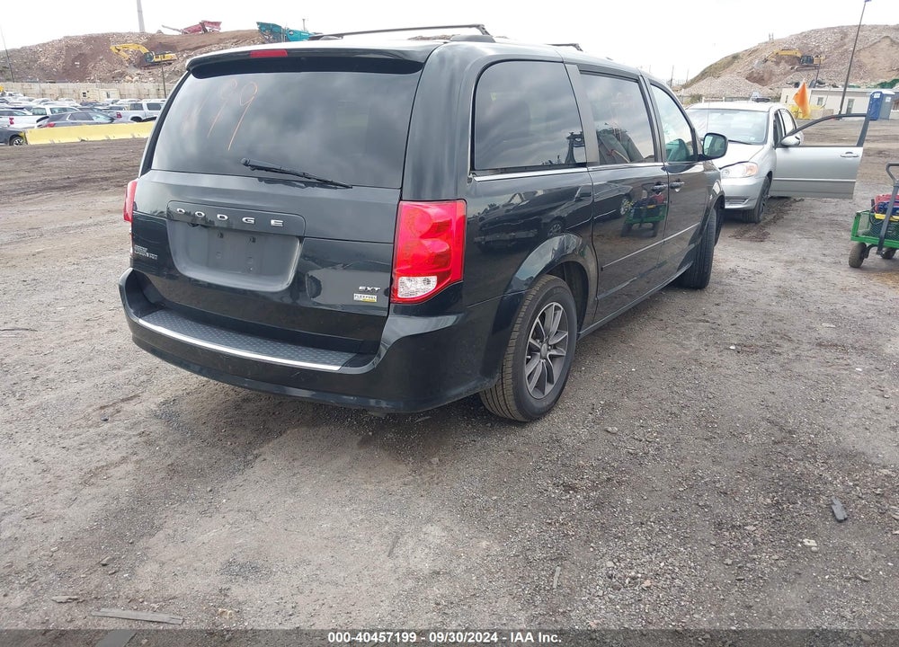 2017 DODGE GRAND CARAVAN SXT VIN: 2C4RDGCG2HR858763