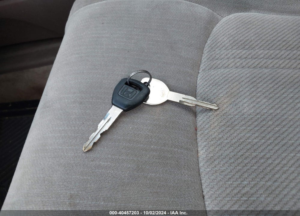 1999 HONDA ACCORD LX VIN: JHMCG5641XC008096