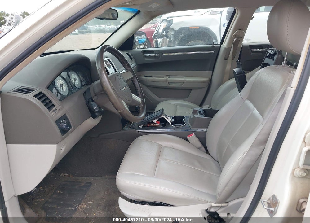 2008 CHRYSLER 300 TOURING VIN: 2C3KA53G98H102808