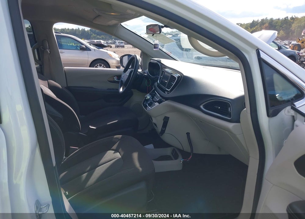 2021 CHRYSLER VOYAGER L VIN: 2C4RC1AG5MR568739