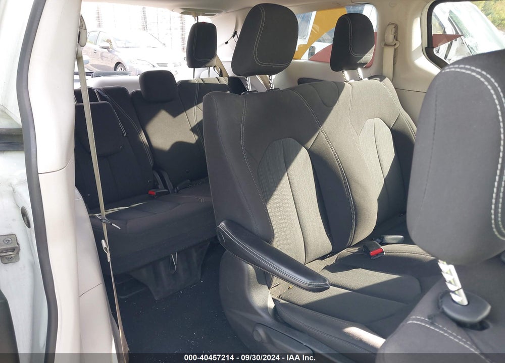 2021 CHRYSLER VOYAGER L VIN: 2C4RC1AG5MR568739