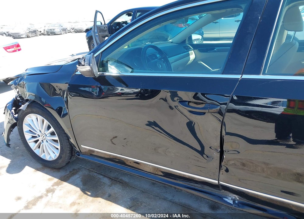 2016 VOLKSWAGEN PASSAT VIN: 1VWBS7A37GC062246