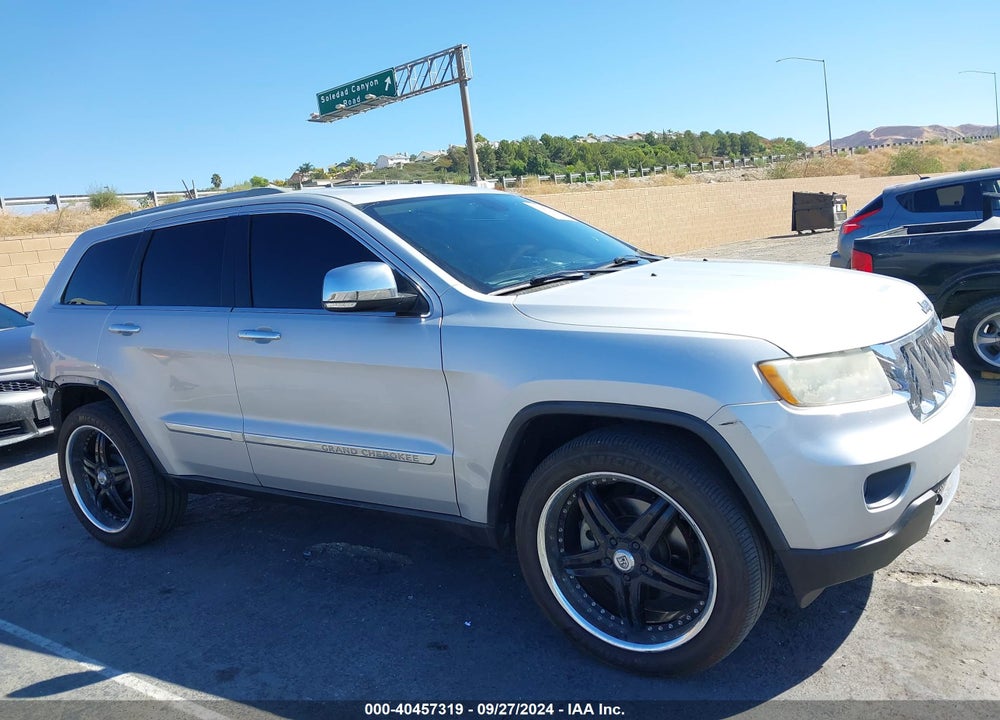 2011 JEEP GRAND CHEROKEE OVERLAND VIN: 1J4RR6GT3BC713406