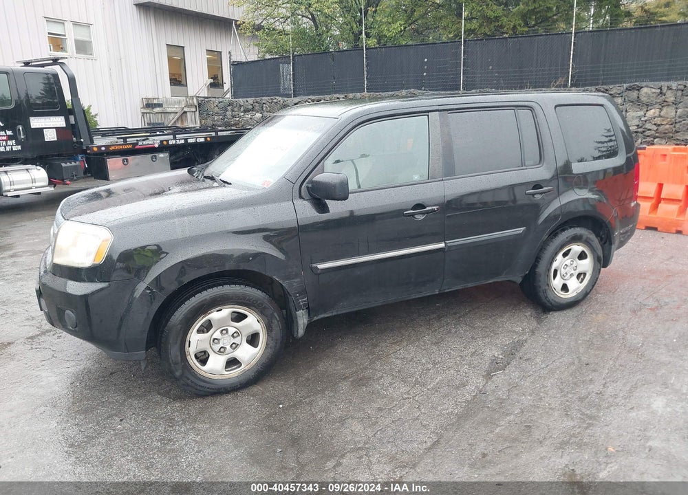 2009 HONDA PILOT LX VIN: 5FNYF48229B052551
