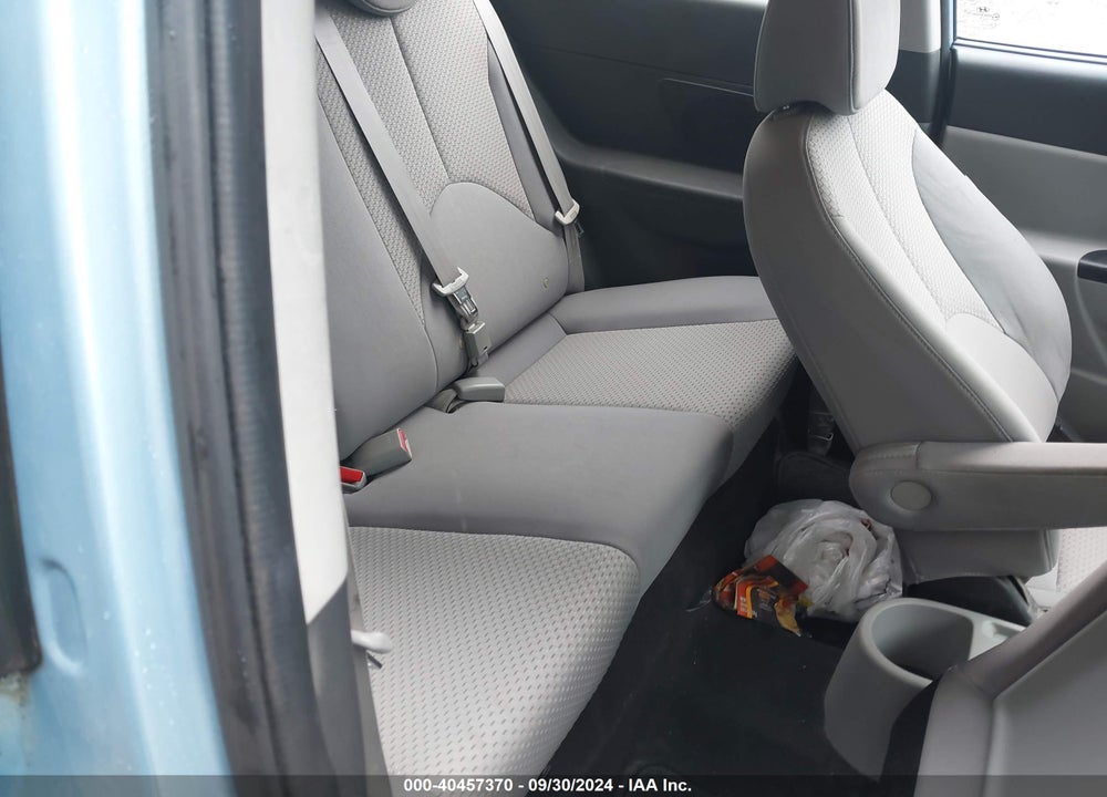 2010 HYUNDAI ACCENT GS VIN: KMHCM3ACXAU165720