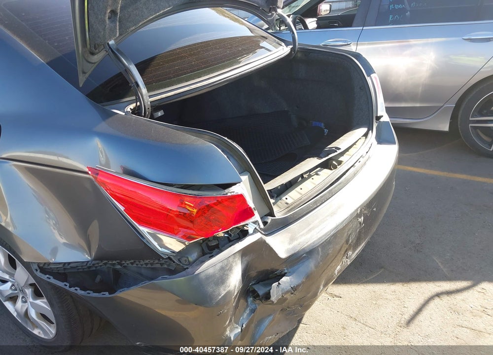 2010 HONDA ACCORD 2.4 EX-L VIN: 1HGCP2F83AA011671