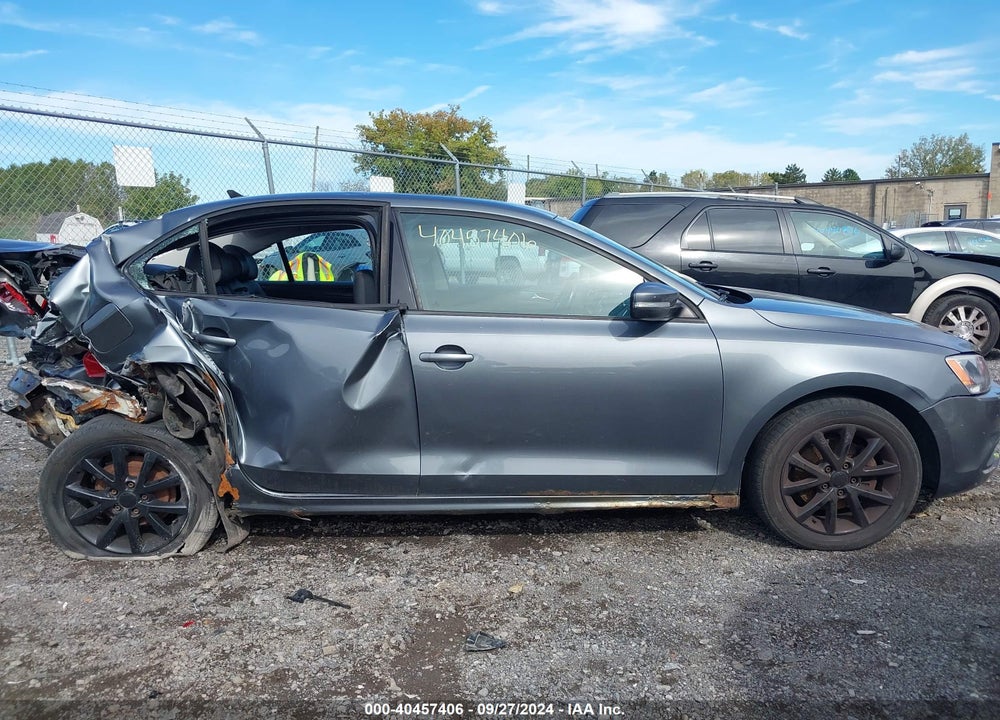 2011 VOLKSWAGEN JETTA 2.5L SE VIN: 3VWDZ7AJ7BM035610